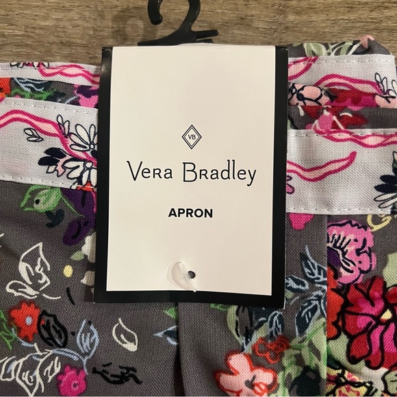Vera Bradley Apron🤍 - Picture 1 of 3